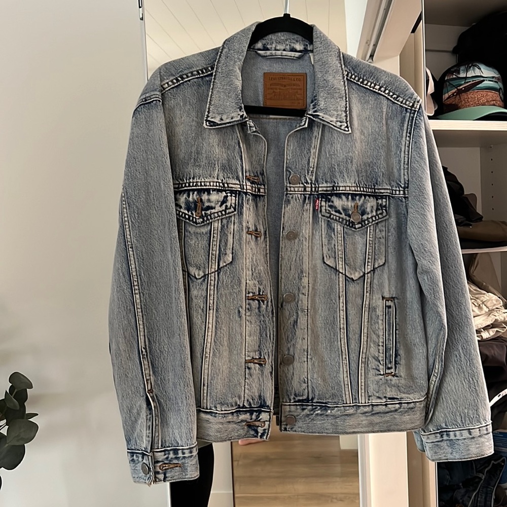 Over sized Levi’s premium Jean jacket